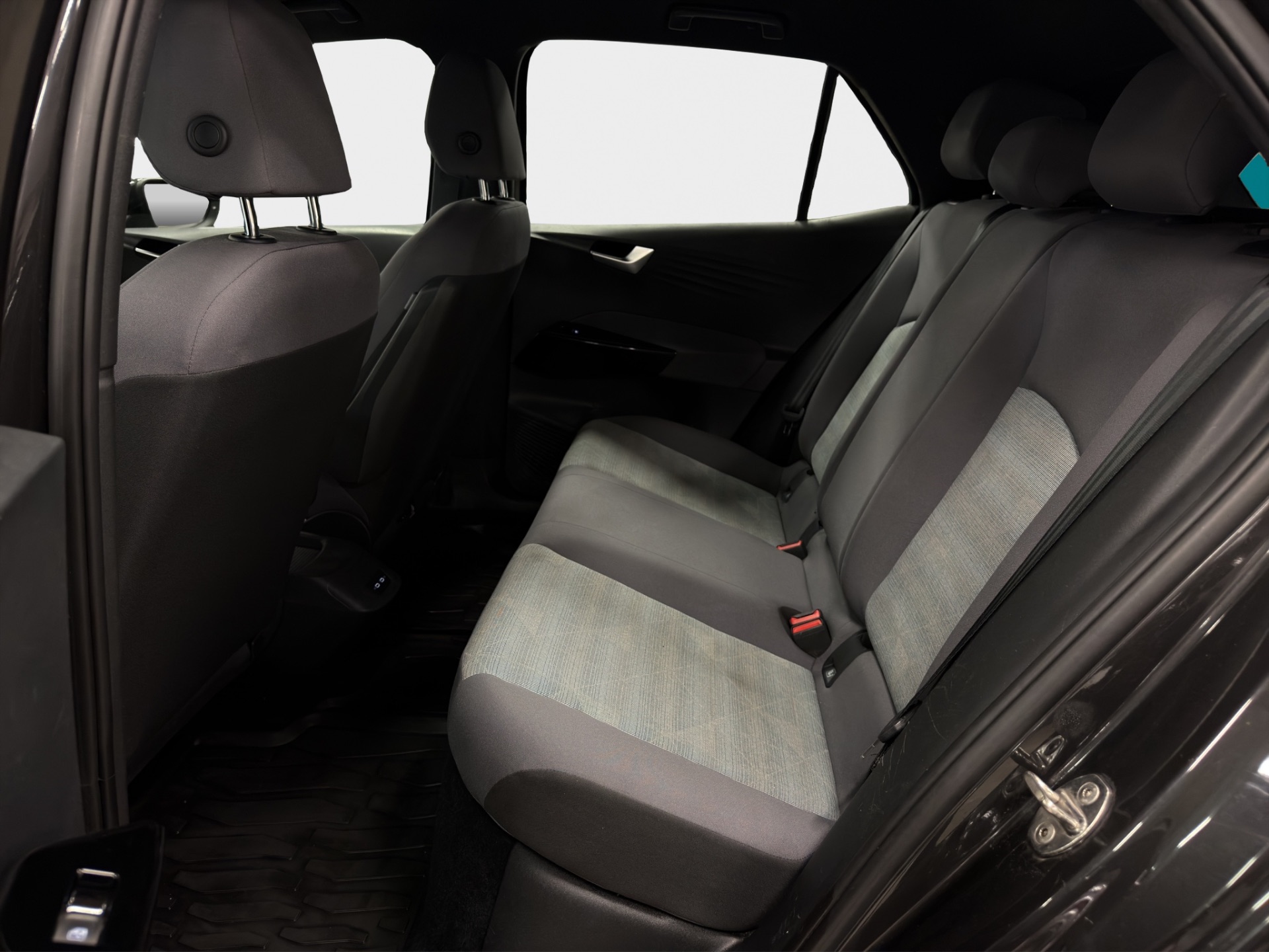 Volkswagen Tiguan 2024 bild 16