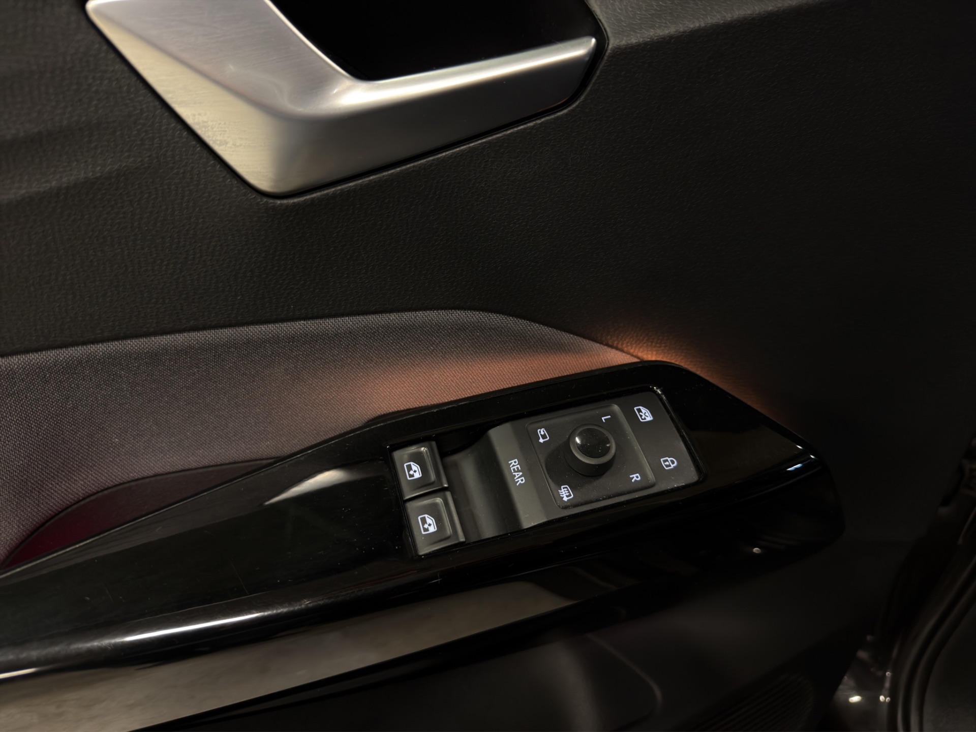 Volkswagen Tiguan 2024 bild 9