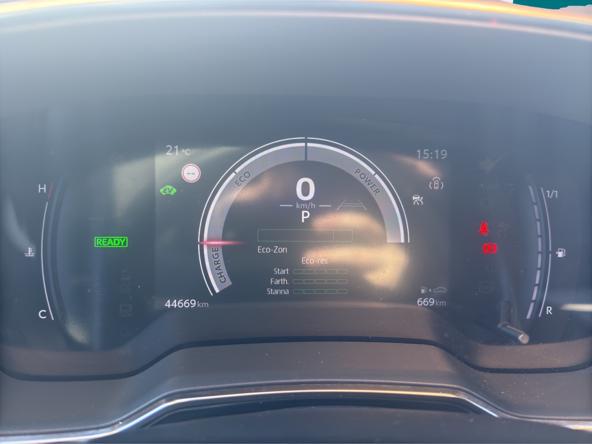 Suzuki Swace 2023 bild 11