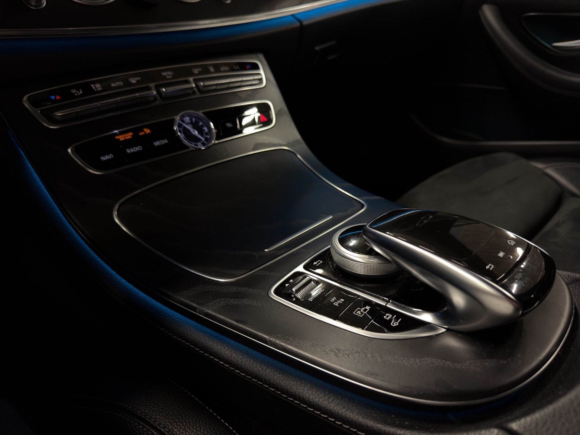 Skoda Superb III Estate 2024 bild 12